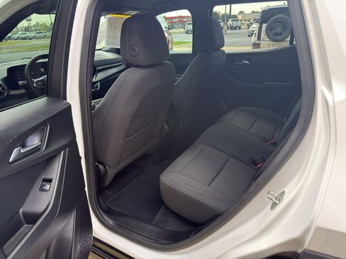 Used 2025 Chevrolet Equinox LT FWD image 16