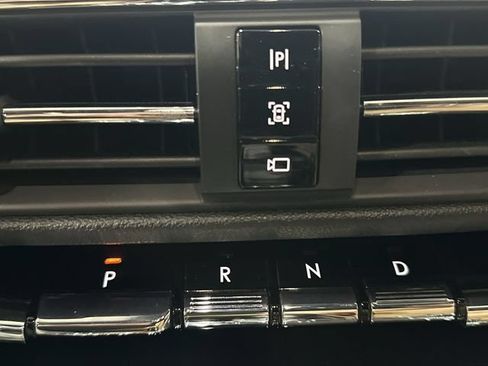 Used 2022 Lincoln Corsair Reserve w/ Equipment Group 201A AWD/4WD image 27