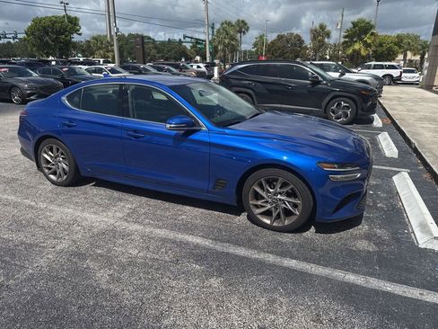 Used 2022 Genesis G70 2.0T RWD image 4