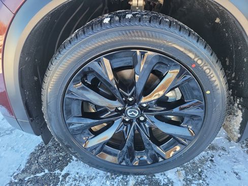 Used 2025 MAZDA CX-90 Plug-In Hybrid w/Premium Sport image 12