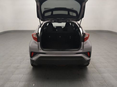 Used 2018 Toyota C-HR XLE FWD image 29