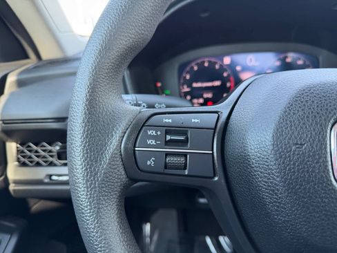 Used 2023 Honda Accord LX image 21