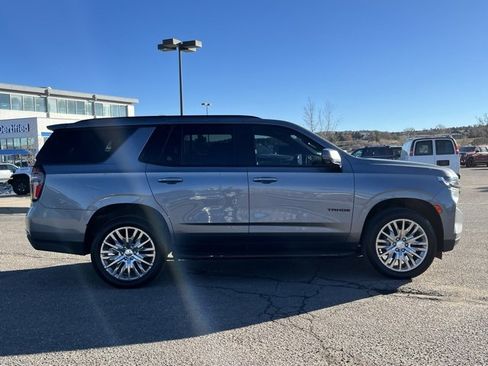 Used 2022 Chevrolet Tahoe RST w/ Luxury Package image 6