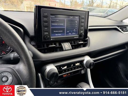 Certified 2022 Toyota RAV4 LE image 18