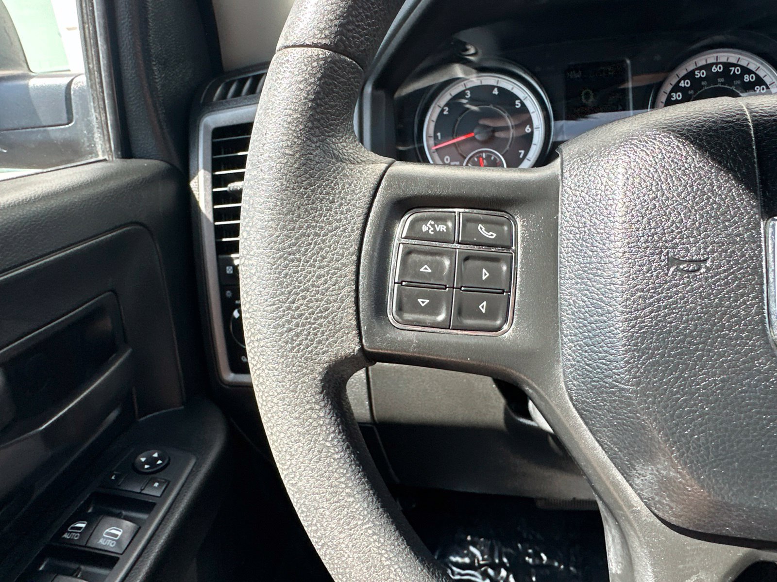 Used 2019 RAM 1500 Express w/ Express Value Package AWD/4WD image 41