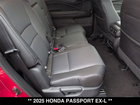 Used 2025 Honda Passport EX-L image 27