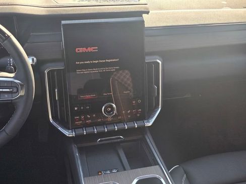 New 2026 GMC Acadia Denali image 15