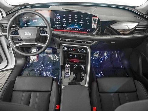 New 2025 Audi Q5 Premium Plus image 12