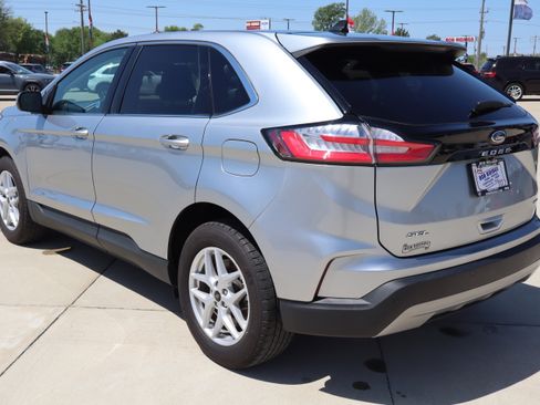 Used 2023 Ford Edge SEL w/ Convenience Package AWD/4WD image 8