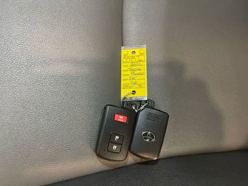 Used 2020 Toyota 4Runner SR5 Premium image 26