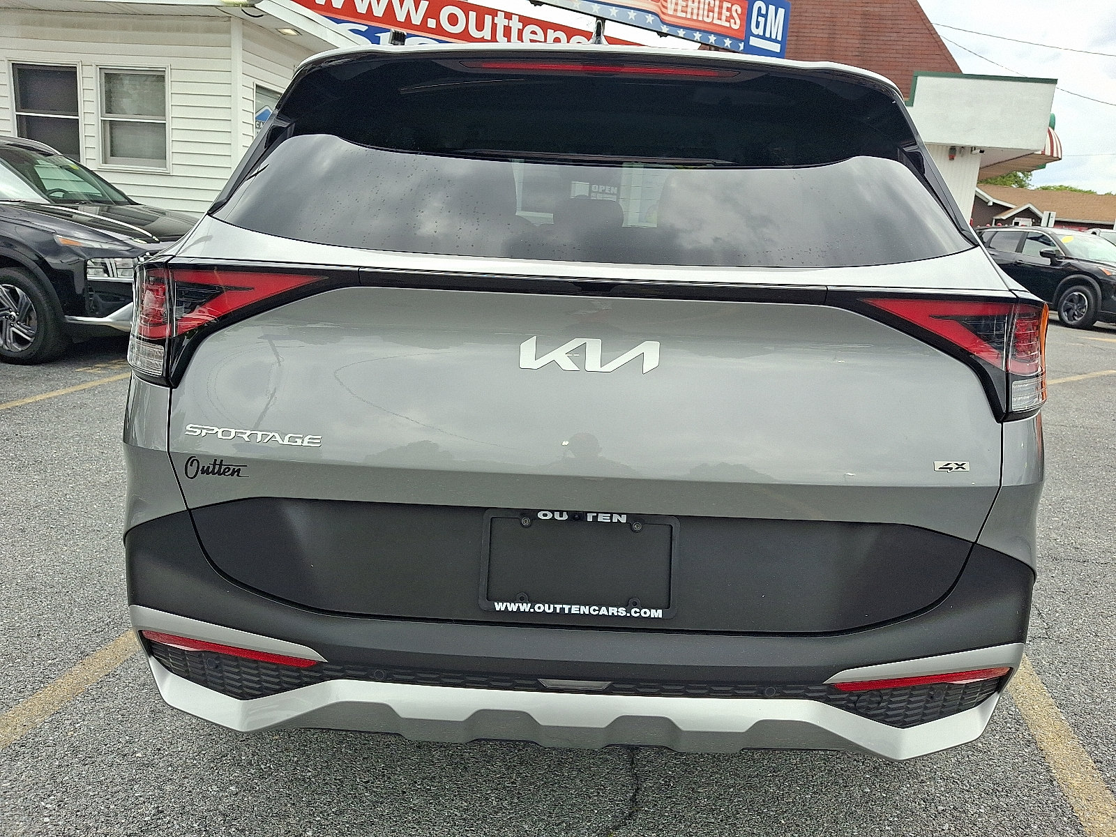 Used 2024 Kia Sportage LX AWD/4WD image 5