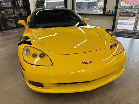 Used 2006 Chevrolet Corvette Coupe w/ Preferred Equipment Group image 18