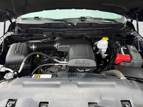 Certified 2020 RAM 1500 Warlock AWD/4WD image 31