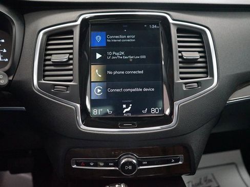 Used 2019 Volvo XC90 T5 Momentum w/ Protection Package image 7