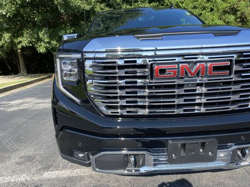 Used 2024 GMC Sierra 1500 Denali w/ Denali Reserve Package AWD/4WD image 15