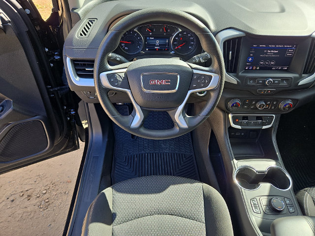 Used 2024 GMC Terrain SLE w/ Driver Convenience Package AWD/4WD image 3