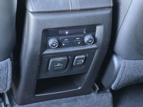 Used 2019 Chevrolet Traverse Premier image 15