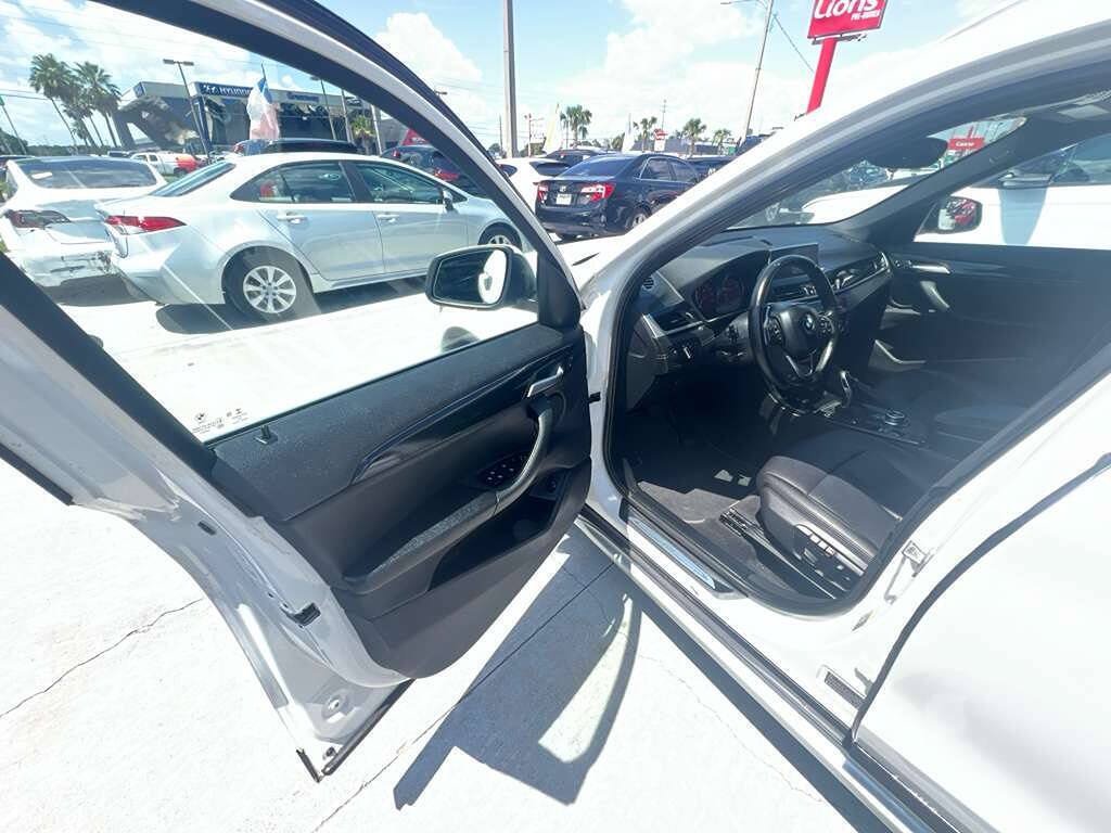 Used 2020 BMW X1 xDrive28i AWD/4WD image 16