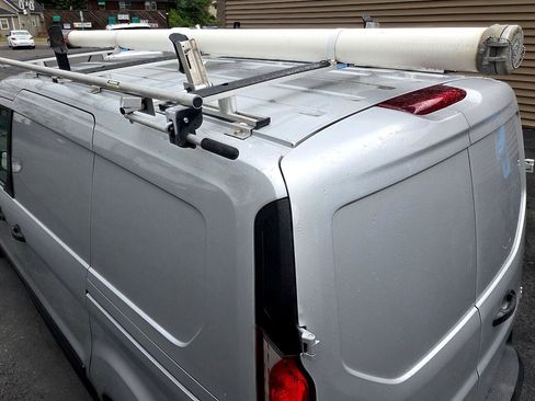 Used 2021 Ford Transit Connect XLT image 31