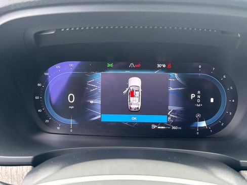 Certified 2024 Volvo V90 B6 Cross Country Plus image 28