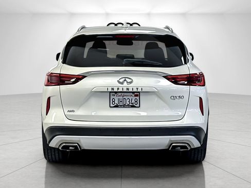 Used 2019 INFINITI QX50 Essential w/ Sensory Package image 4