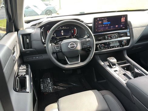 New 2026 Nissan Pathfinder SL FWD image 18
