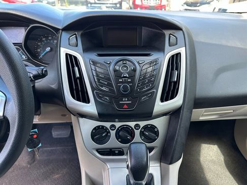 Used 2013 Ford Focus SE image 19
