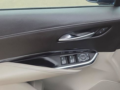 Used 2019 Cadillac XT4 Luxury w/ Trailering Package FWD image 17