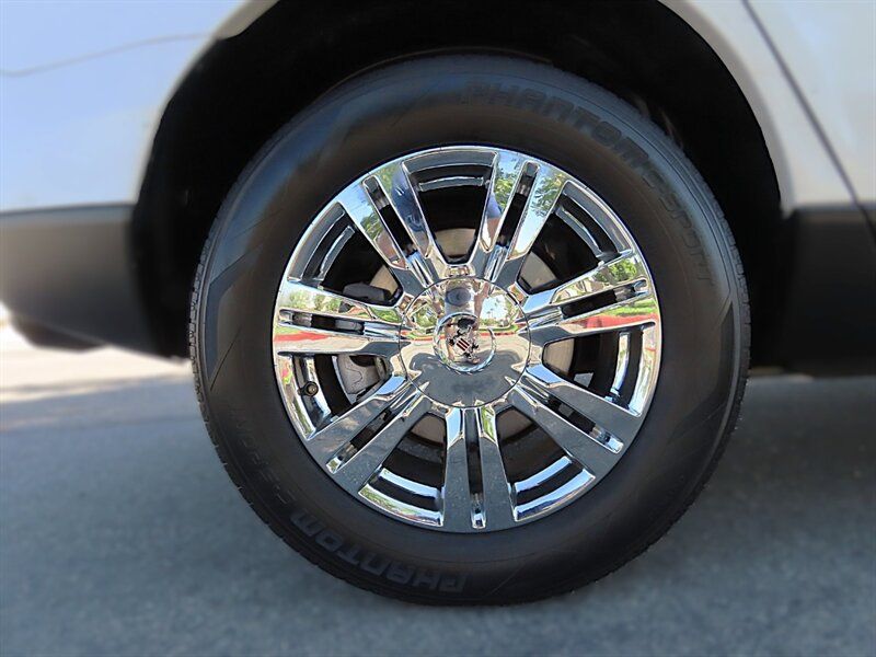 Used 2011 Cadillac SRX Luxury FWD image 37