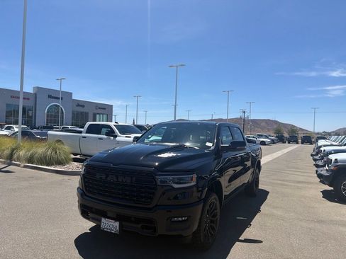 Used 2025 RAM 1500 Limited AWD/4WD image 4