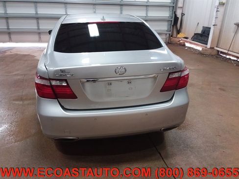 Used 2007 Lexus LS 460 L w/ Luxury Pkg image 7