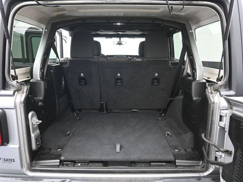 Used 2018 Jeep Wrangler Unlimited Sport AWD/4WD image 26