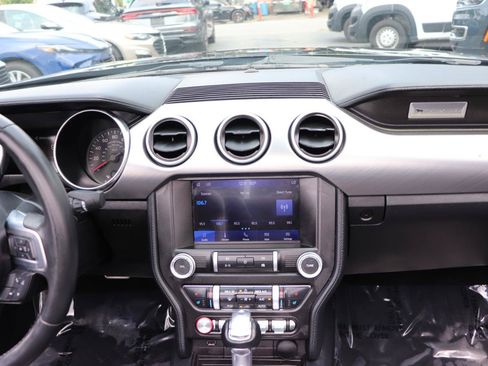 Used 2022 Ford Mustang GT Premium RWD image 19