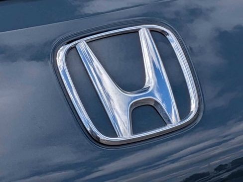 Used 2024 Honda HR-V LX image 12