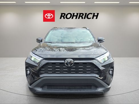 Used 2023 Toyota RAV4 XLE Premium AWD/4WD image 2