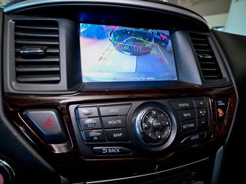 Used 2014 Nissan Pathfinder SL w/ SL Tech Package AWD/4WD image 33