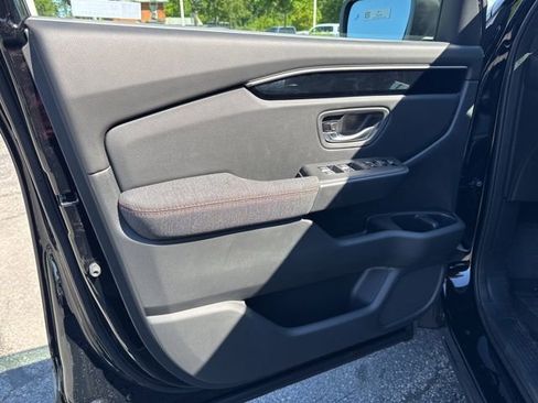 New 2026 Honda Pilot Sport image 10