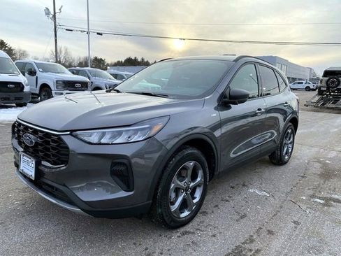 Used 2025 Ford Escape ST-Line w/ Tech Pack #1 image 10