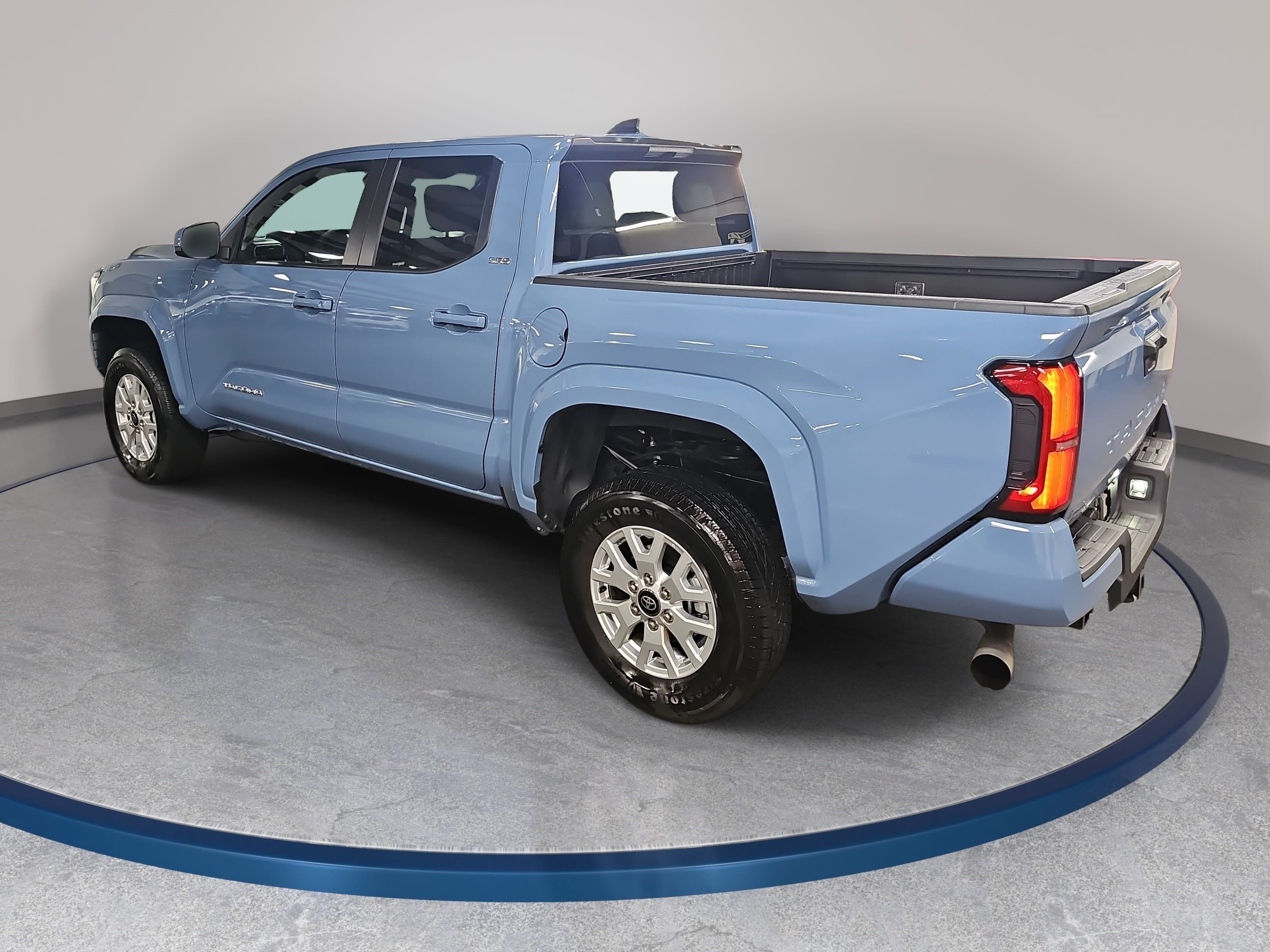 Used 2026 Toyota Tacoma SR5 RWD image 7