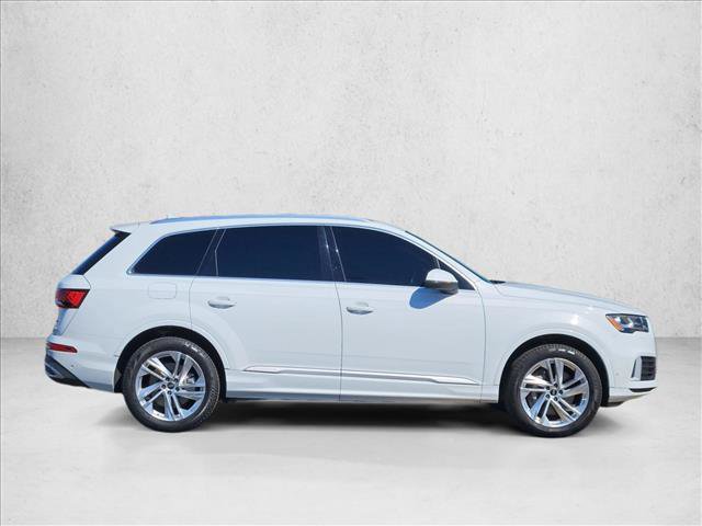 Used 2023 Audi Q7 2.0T Premium w/ Convenience Package AWD/4WD image 4