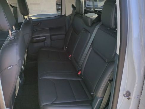 New 2025 Ford Maverick Lariat w/ Black Appearance Package image 14