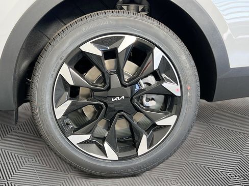 New 2025 Kia Sorento EX image 36