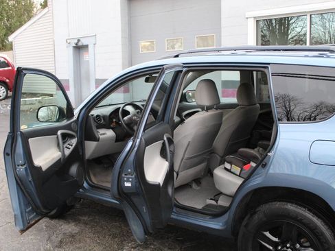 Used 2010 Toyota RAV4 4WD image 11