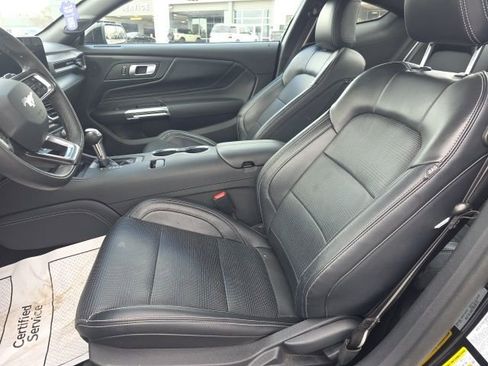 Used 2024 Ford Mustang GT Premium image 9