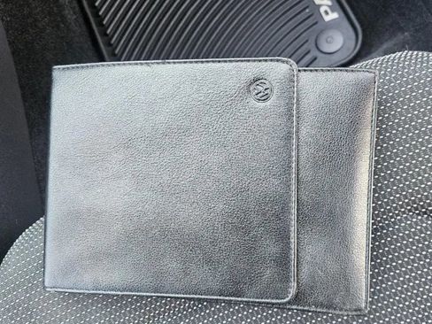 Used 2018 Volkswagen Passat 2.0T S image 17