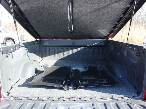 Used 2018 Chevrolet Silverado 1500 LT w/ All Star Edition image 8