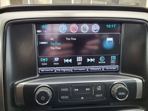 Used 2017 Chevrolet Silverado 2500 LTZ w/ LTZ Plus Package image 13