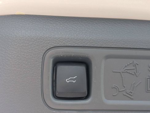 Used 2021 Lincoln Navigator Reserve AWD/4WD image 28