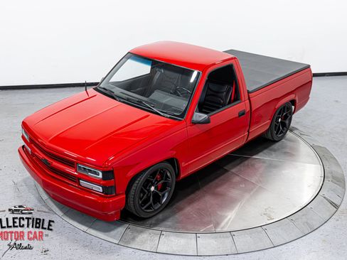 Used 1988 Chevrolet Silverado 1500 2WD Regular Cab image 31