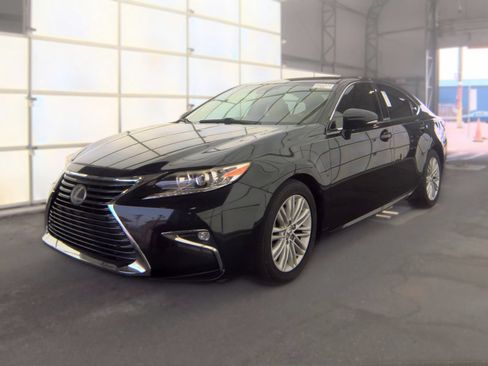 Used 2017 Lexus ES 350 w/ Premium Package FWD image 1